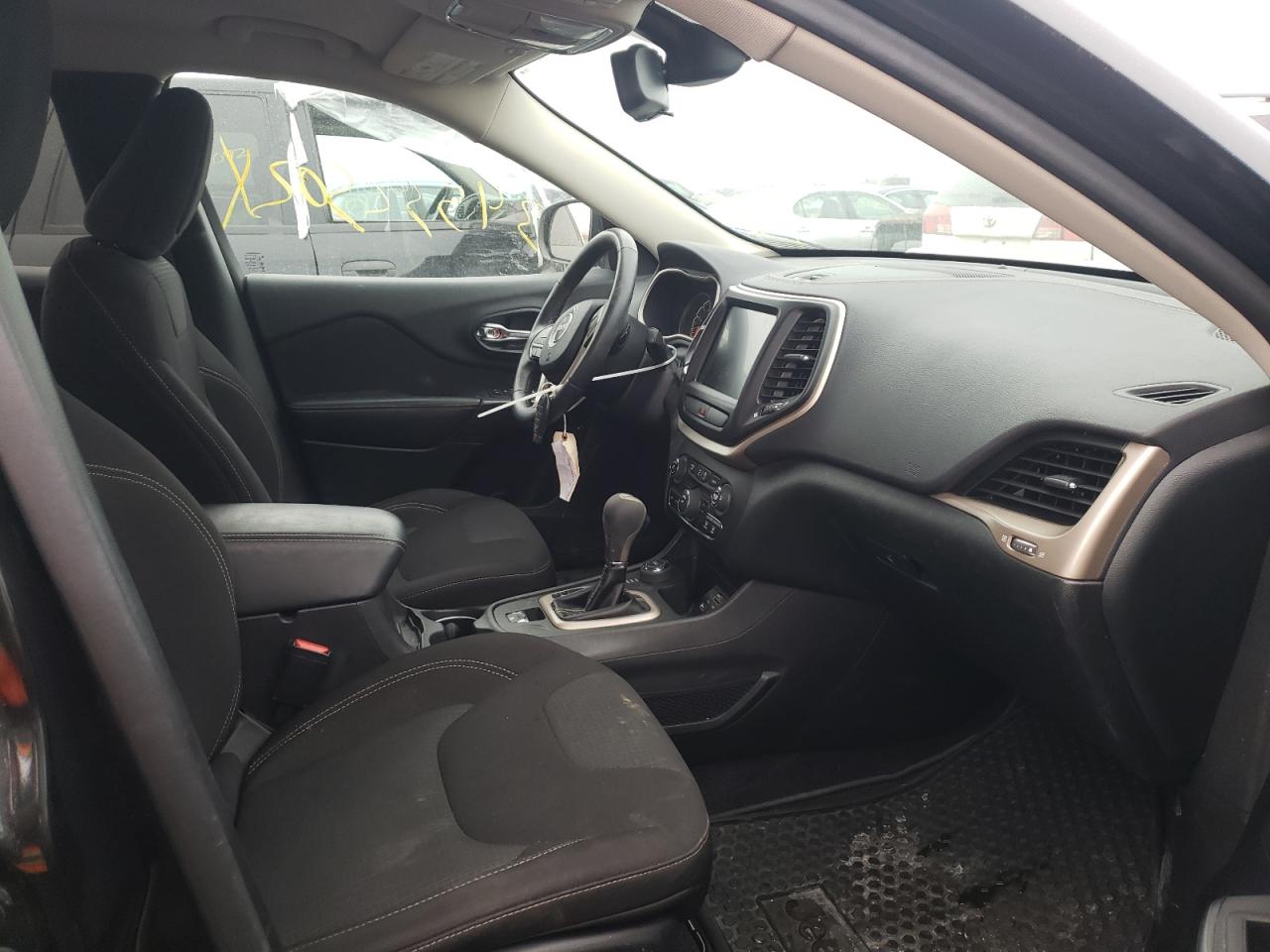 Photo 5 from auction – 2016 JEEP CHEROKEE L with VIN 1C4PJMCS0GW227941