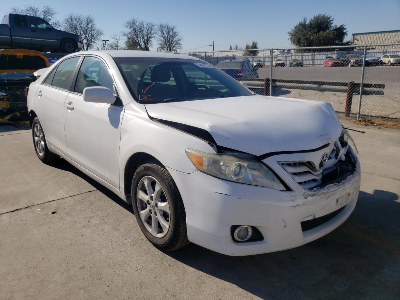 TOYOTA CAMRY BASE 2011 z numerem VIN 4T4BF3EK6BR173425 - Zdjęcie z aukcji