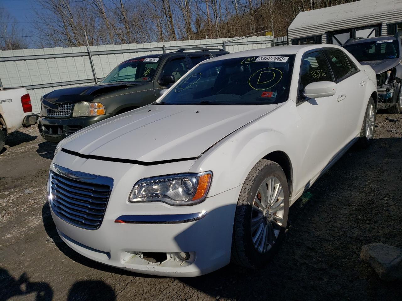 Photo 2 from auction – 2013 CHRYSLER 300 with VIN 2C3CCARG7DH635538