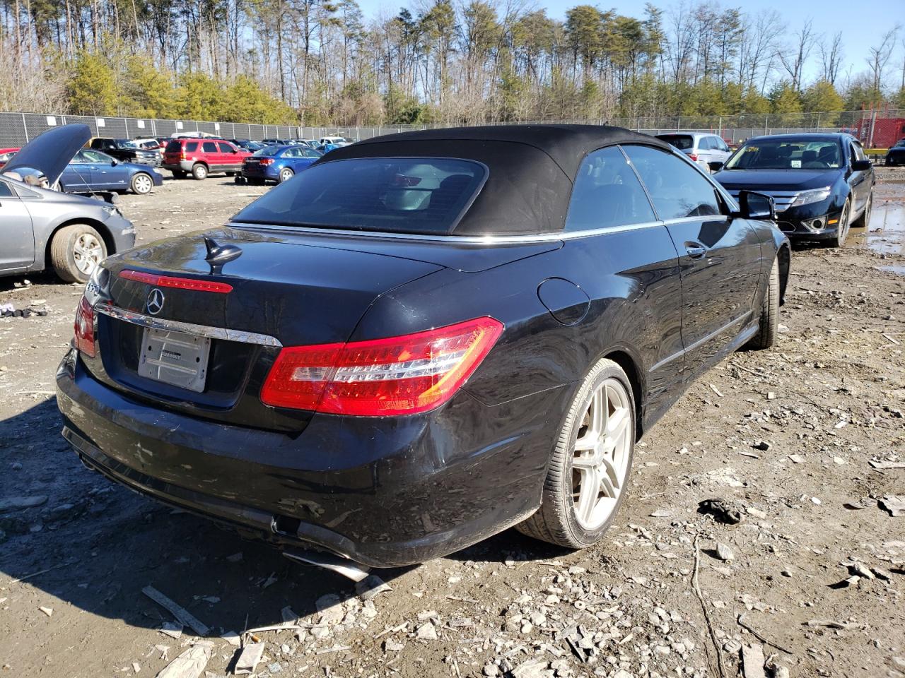 Photo 4 from auction – 2011 MERCEDES-BENZ E 550 with VIN WDDKK7CF3BF042793