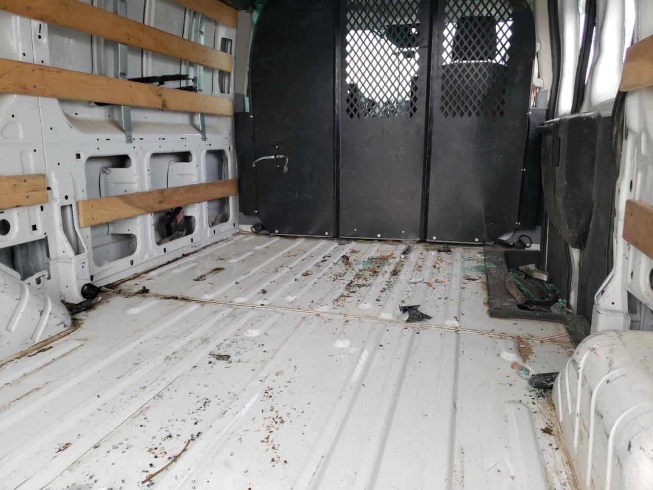 Photo 6 from auction – 2019 FORD TRANSIT T- with VIN 1FTYR1ZM1KKB00460