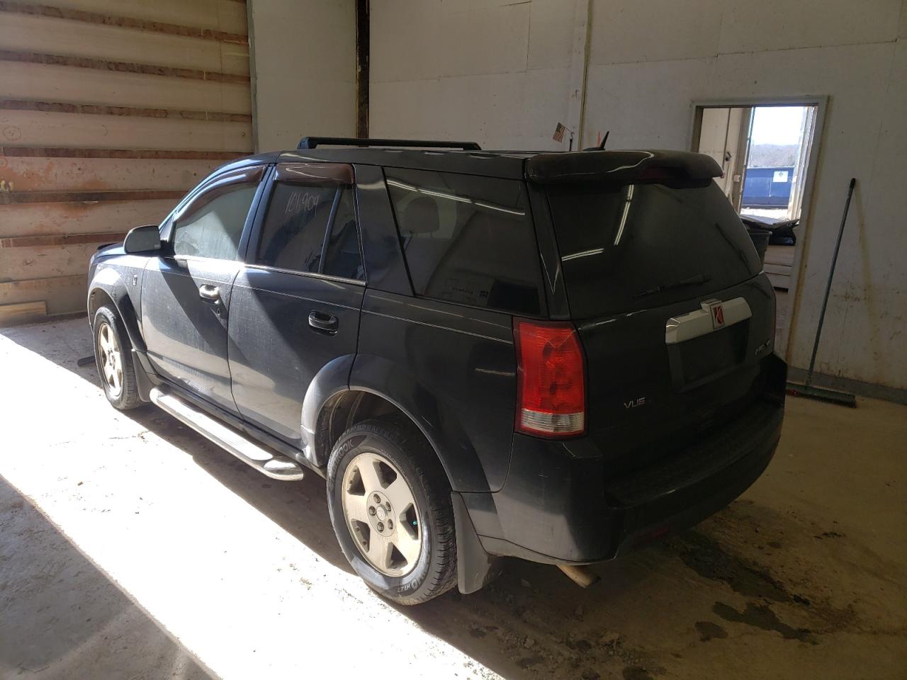 Photo 3 from auction – 2006 SATURN VUE with VIN 5GZCZ63406S817260