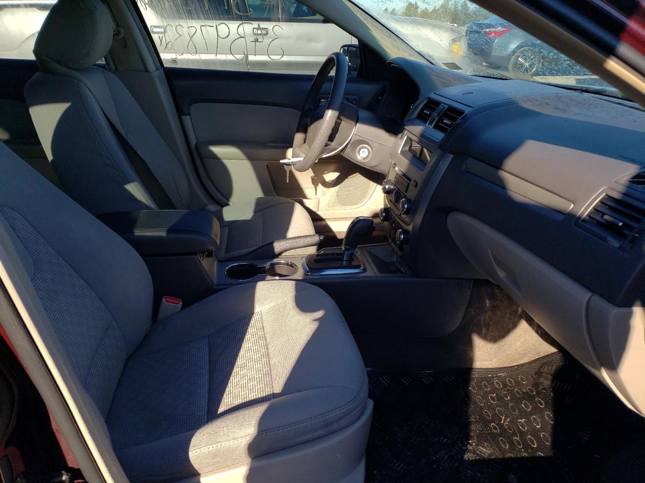 Photo 5 from auction – 2011 FORD FUSION SE with VIN 3FAHP0HA2BR323132