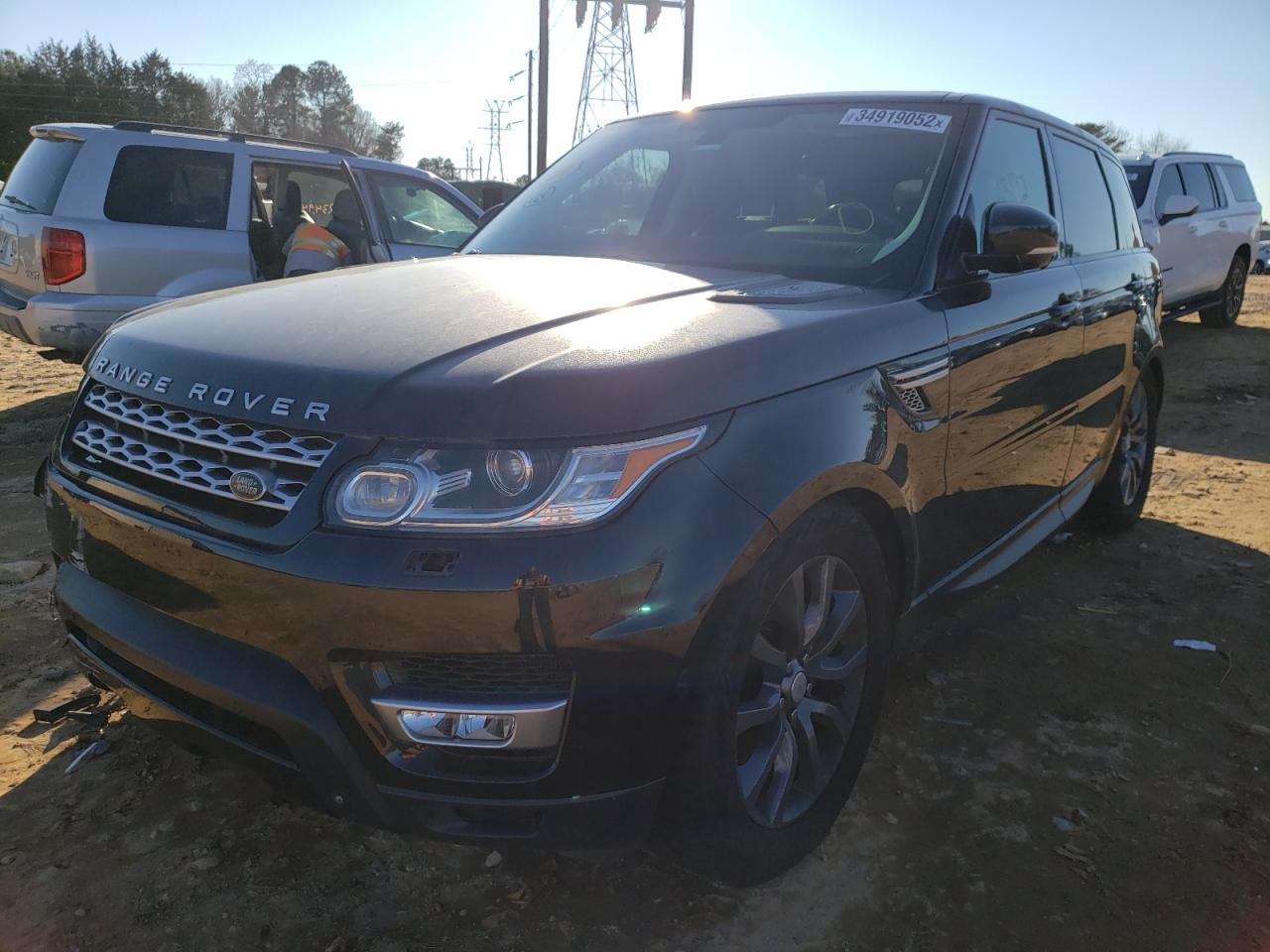Photo 2 from auction – 2015 LAND ROVER RANGE ROVE with VIN SALWR2VF8FA613410