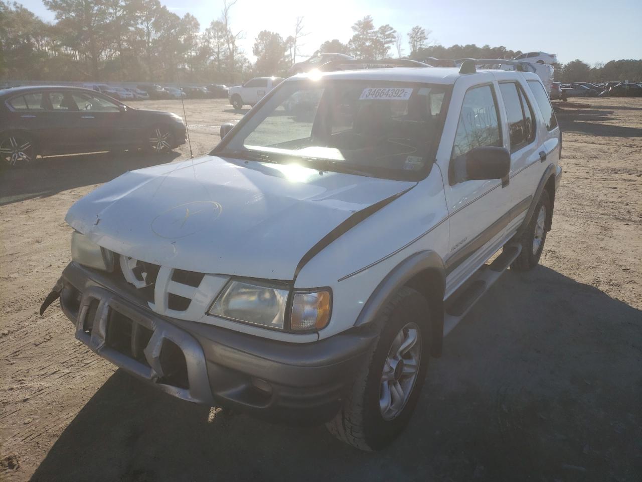 Photo 2 from auction – 2003 ISUZU RODEO S with VIN 4S2CK58W334311730