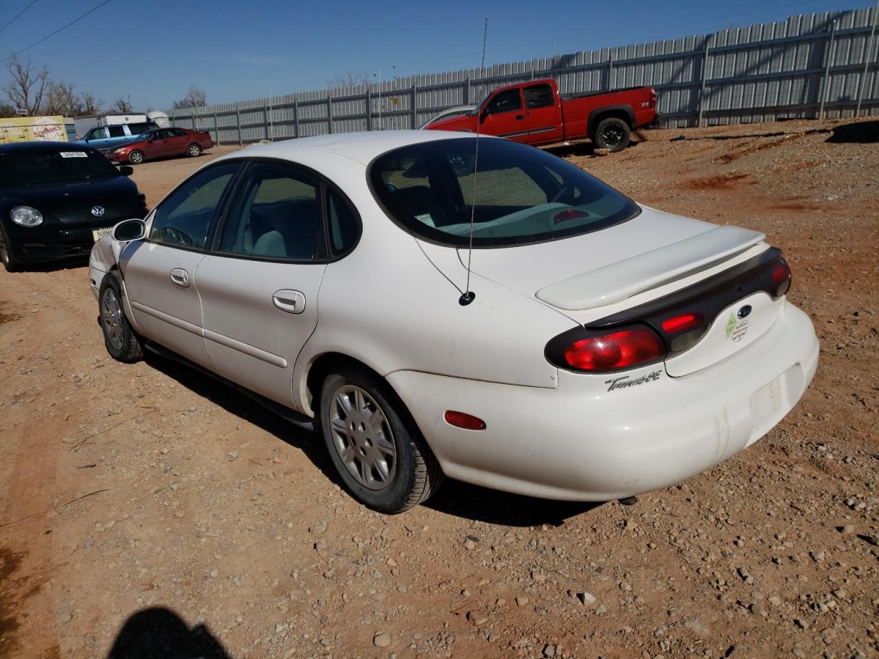 Photo 3 from auction – 1998 FORD TAURUS LX with VIN 1FAFP52S9WA189791