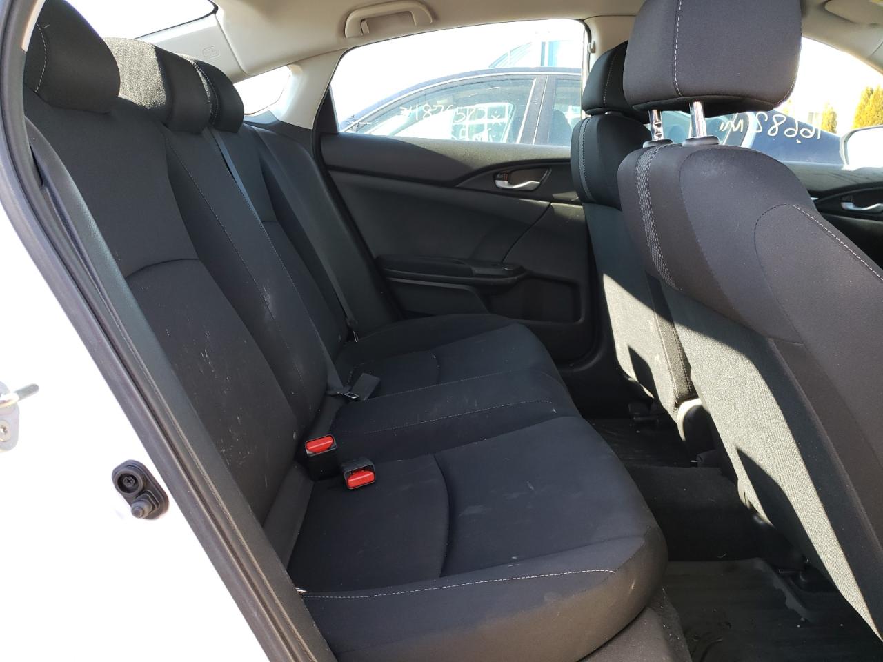 Photo 6 from auction – 2019 HONDA CIVIC LX with VIN 2HGFC2F69KH540004