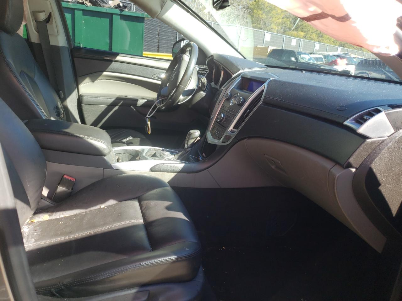 Photo 5 from auction – 2011 CADILLAC SRX with VIN 3GYFNGEY9BS611976