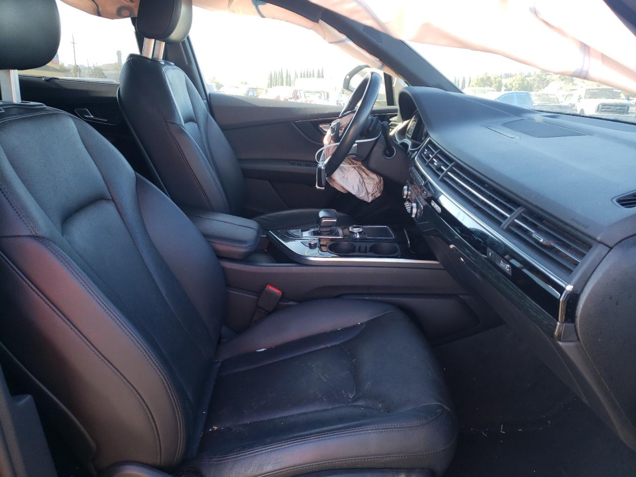 Photo 5 from auction – 2017 AUDI Q7 PREMIUM with VIN WA1LHAF74HD048535