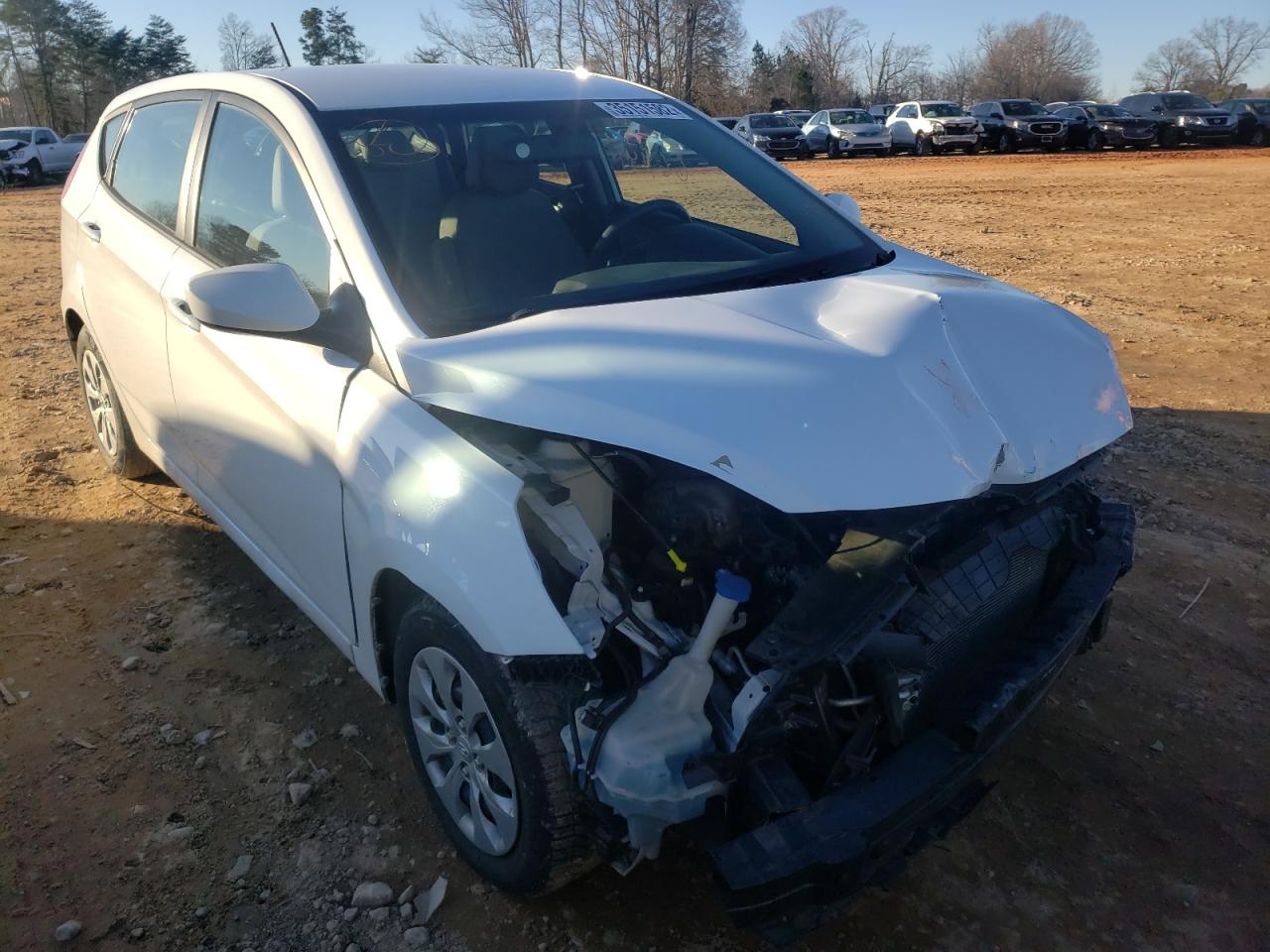 HYUNDAI ACCENT SE 2016 with VIN KMHCT5AE1GU285558 - Photo from auction