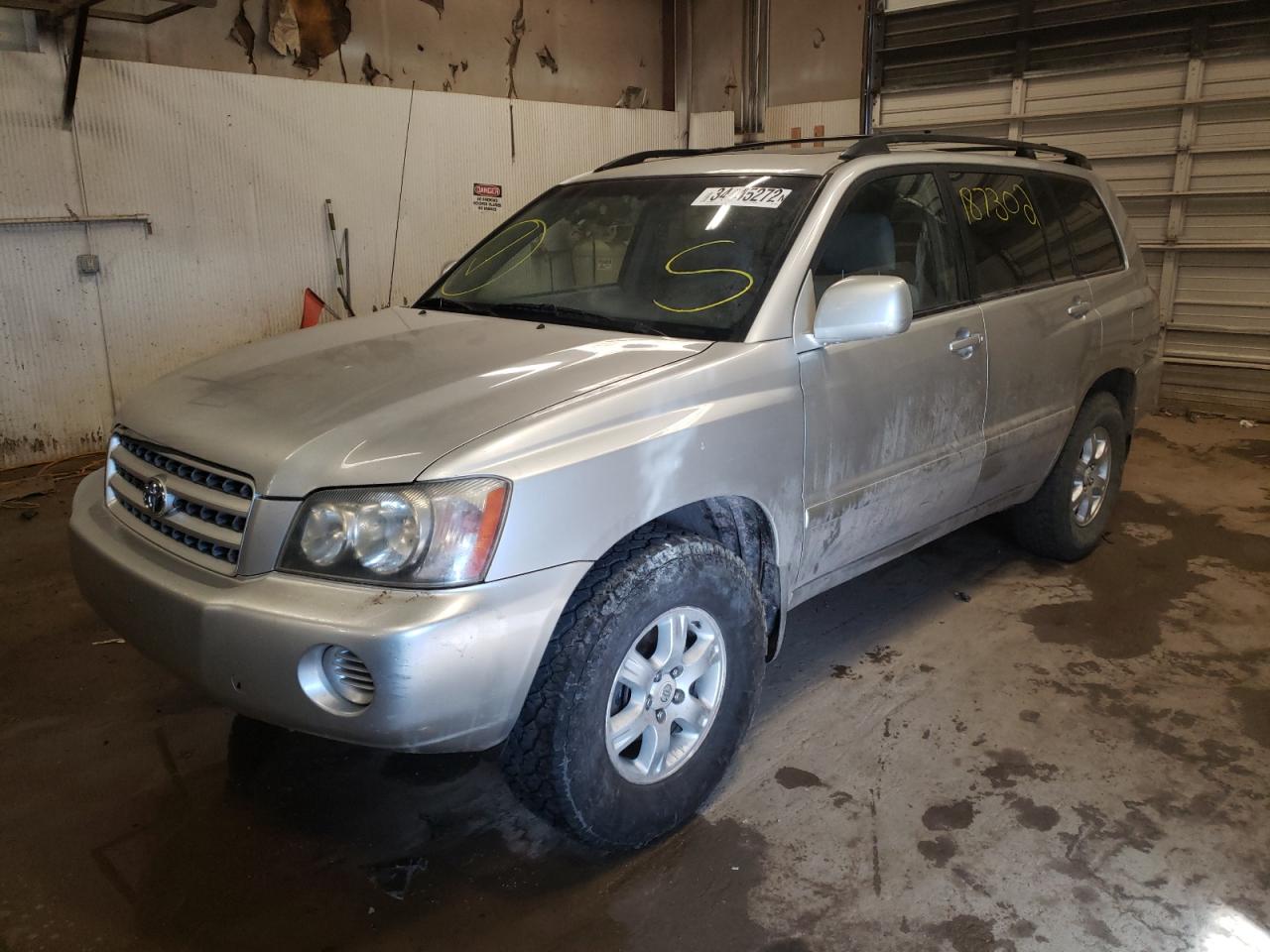 Photo 2 from auction – 2002 TOYOTA HIGHLANDER with VIN JTEHF21A120068648