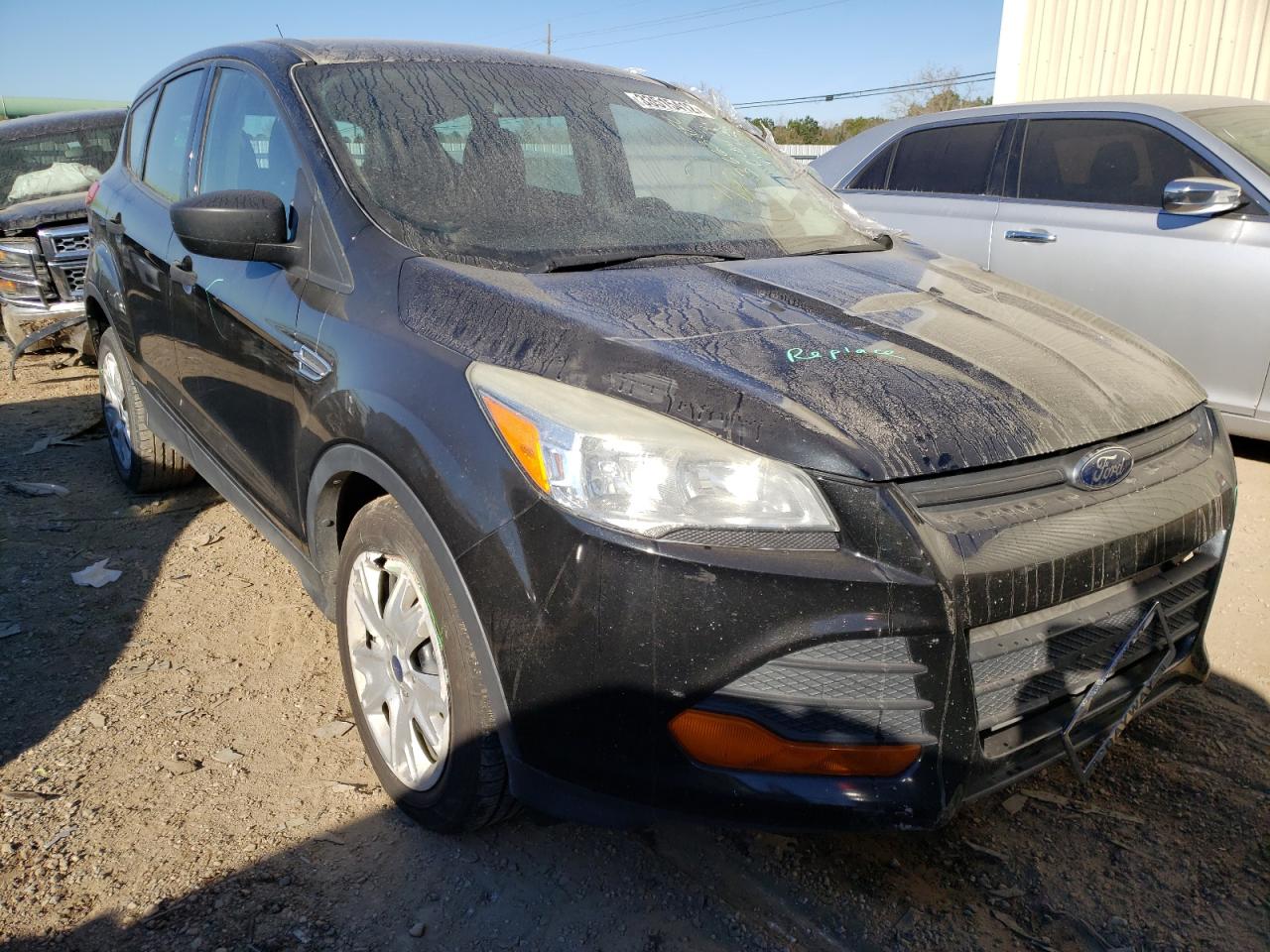 FORD ESCAPE S 2014 مع رقم تعريف المركبة 1FMCU0F7XEUD81518 - صورة من المزاد