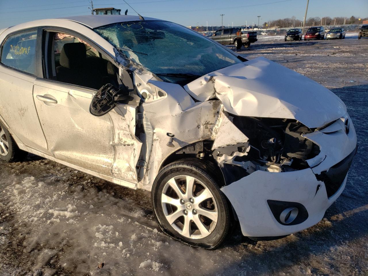 Photo 9 from auction – 2011 MAZDA MAZDA2 with VIN JM1DE1HZXB0118782
