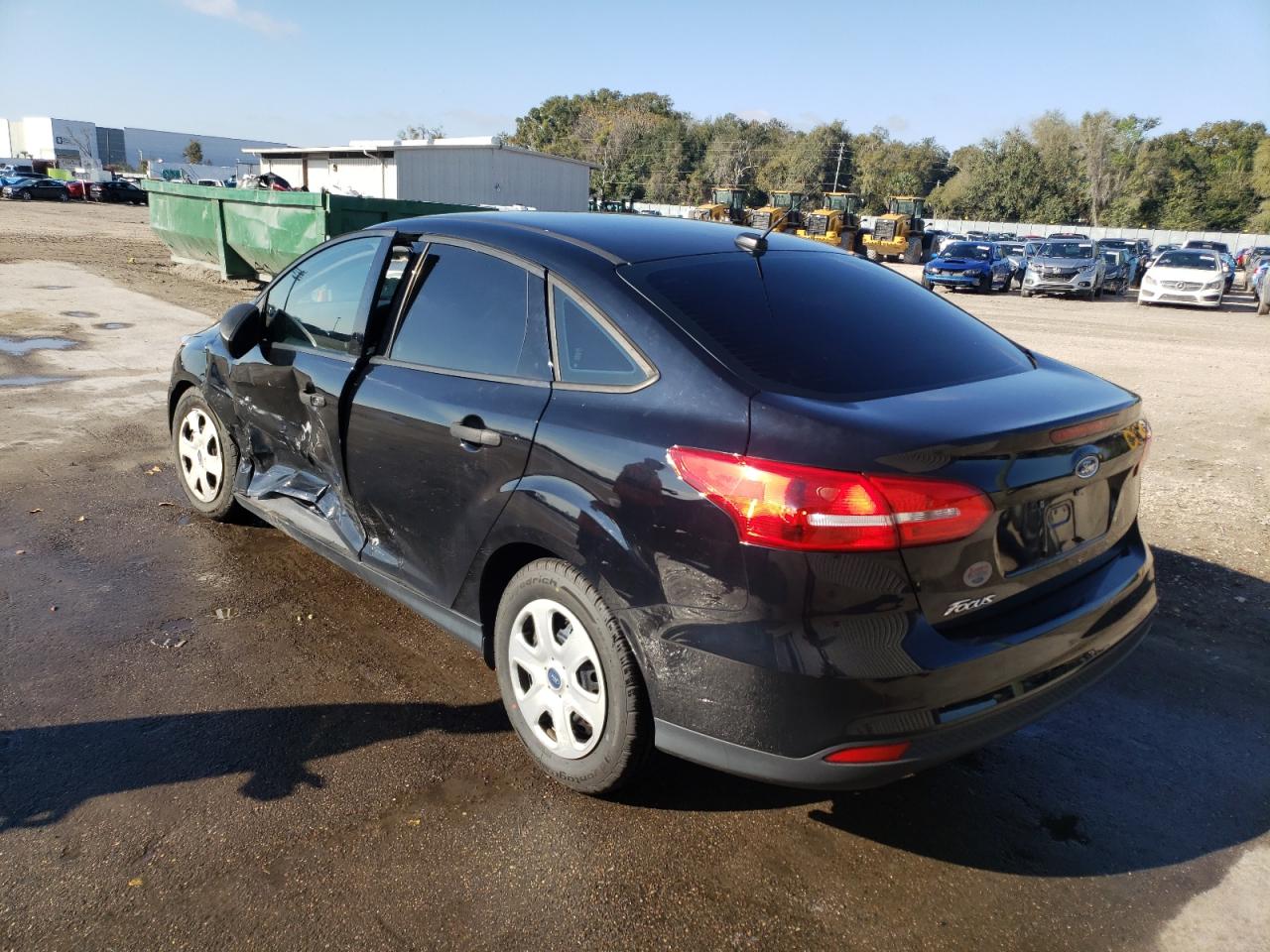 Photo 3 from auction – 2018 FORD FOCUS S with VIN 1FADP3E26JL201867