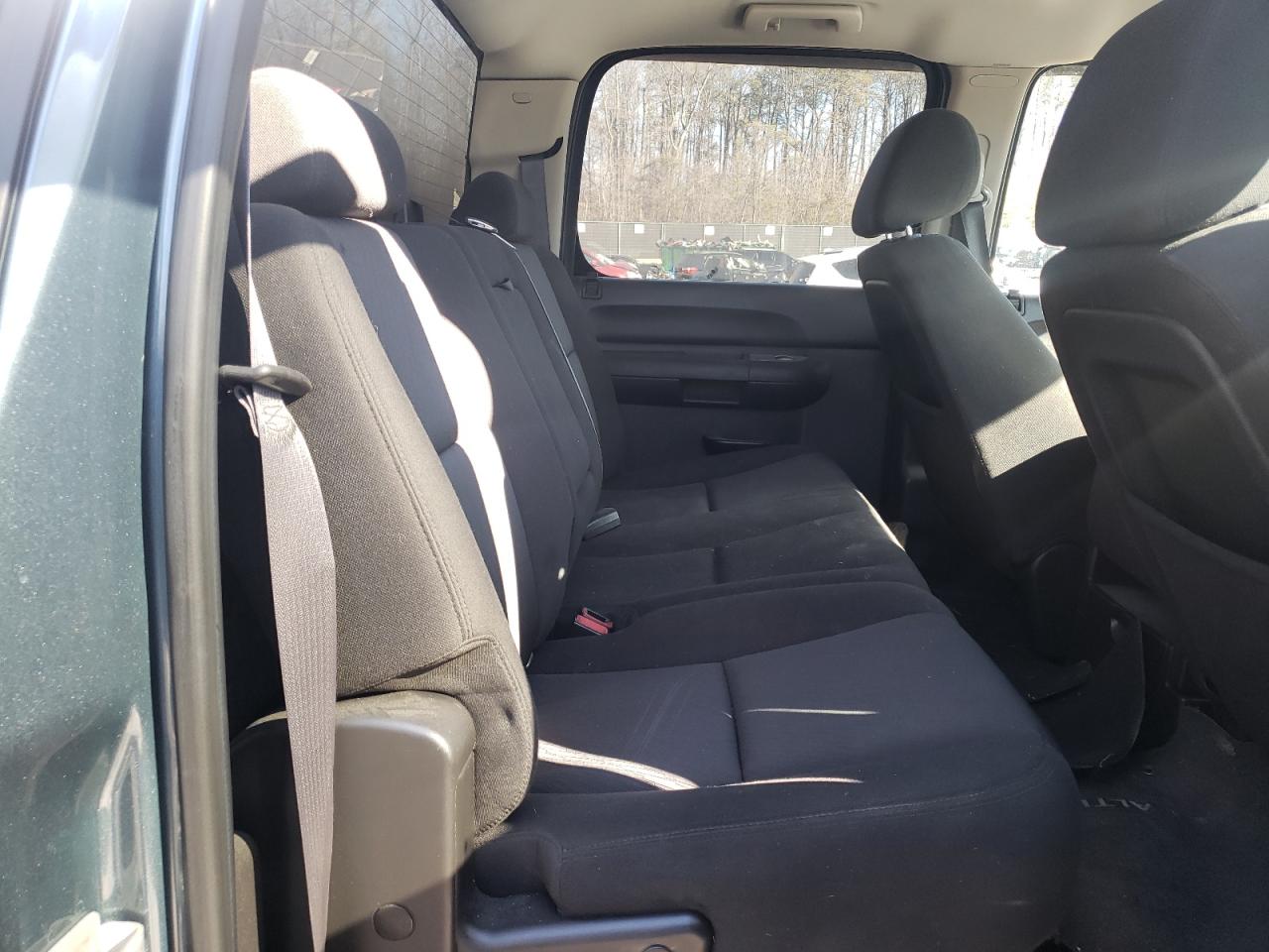 Photo 6 from auction – 2011 CHEVROLET SILVERADO with VIN 1GCPKSE39BF227906