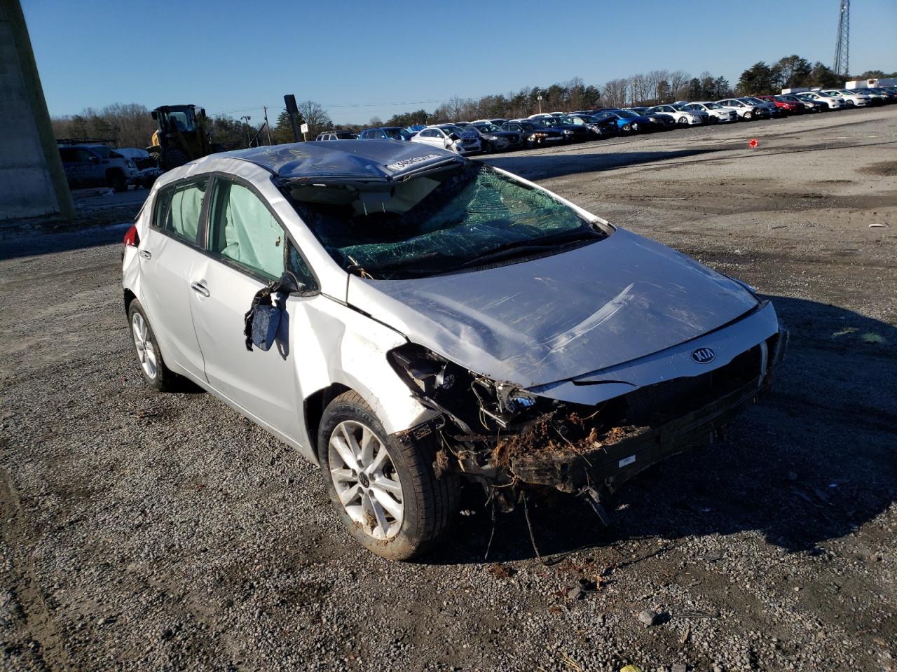 Photo 1 from auction – 2017 KIA FORTE LX with VIN KNAFK5A88H5669876
