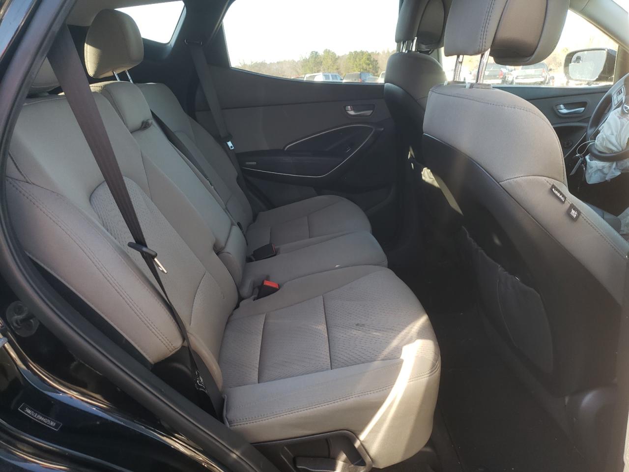 Photo 6 from auction – 2017 HYUNDAI SANTA FE S with VIN 5NMZU3LB9HH025369