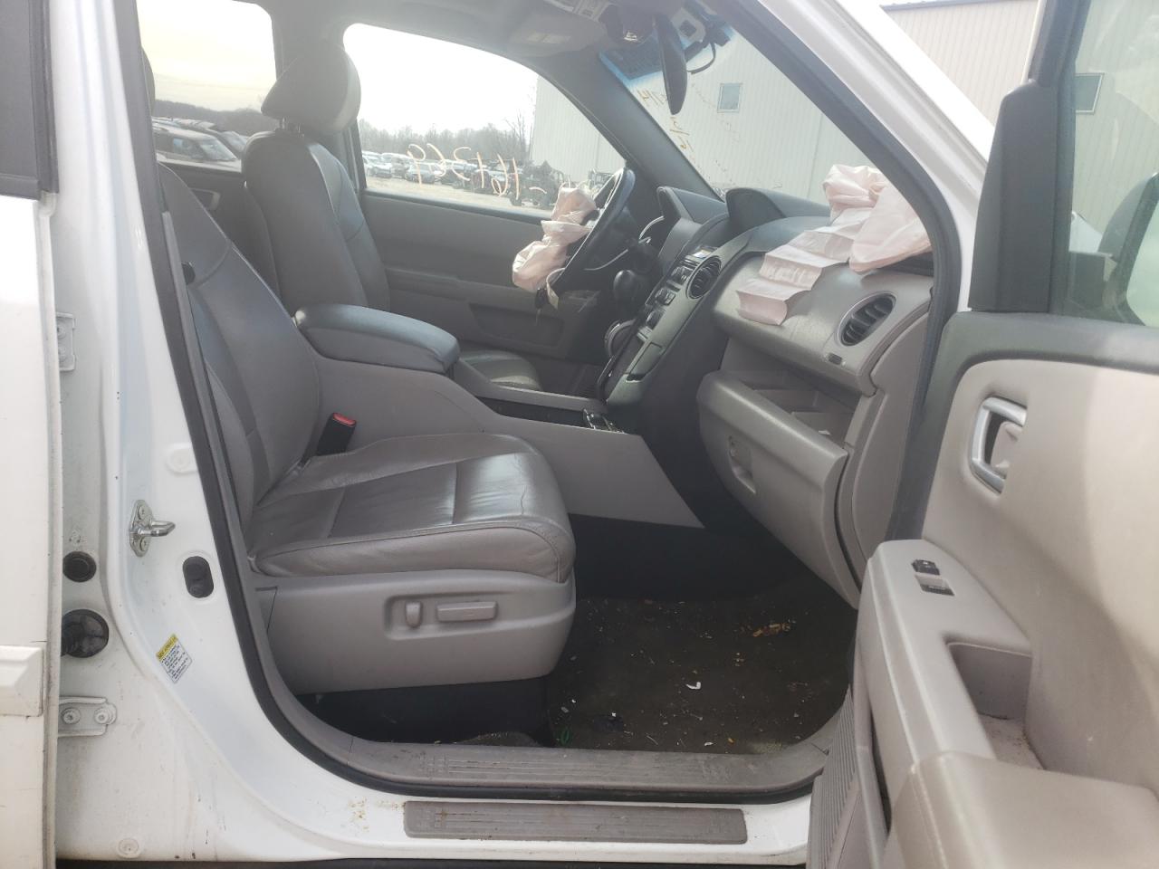 Photo 5 from auction – 2012 HONDA PILOT EXL with VIN 5FNYF3H58CB023714