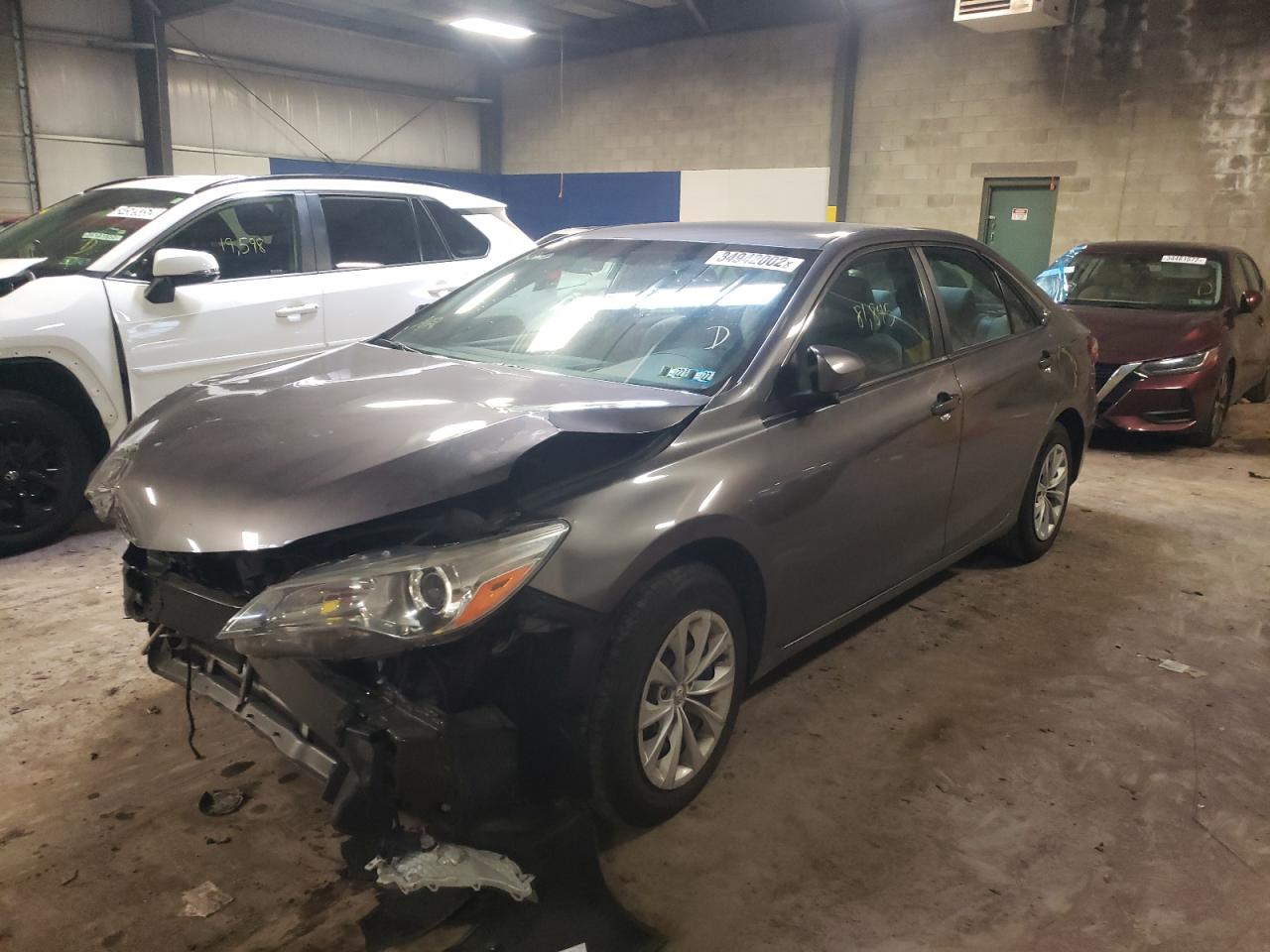 Photo 2 from auction – 2016 TOYOTA CAMRY LE with VIN 4T4BF1FK4GR580900