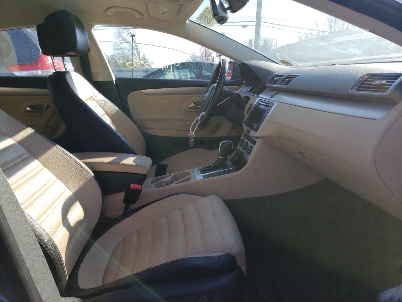 Photo 5 from auction – 2016 VOLKSWAGEN CC BASE with VIN WVWBP7AN4GE508072