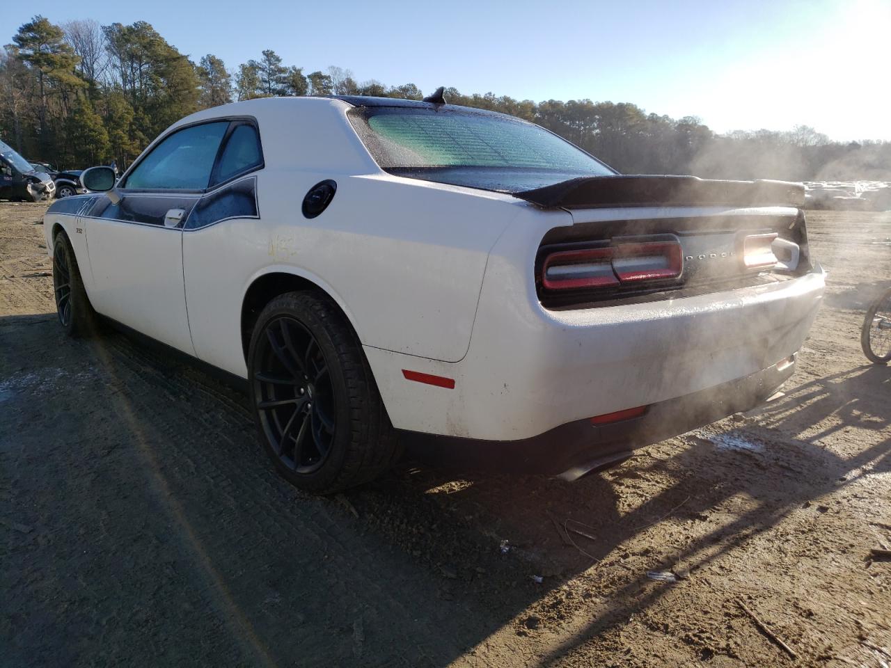 Photo 3 from auction – 2018 DODGE CHALLENGER with VIN 2C3CDZFJ2JH124049