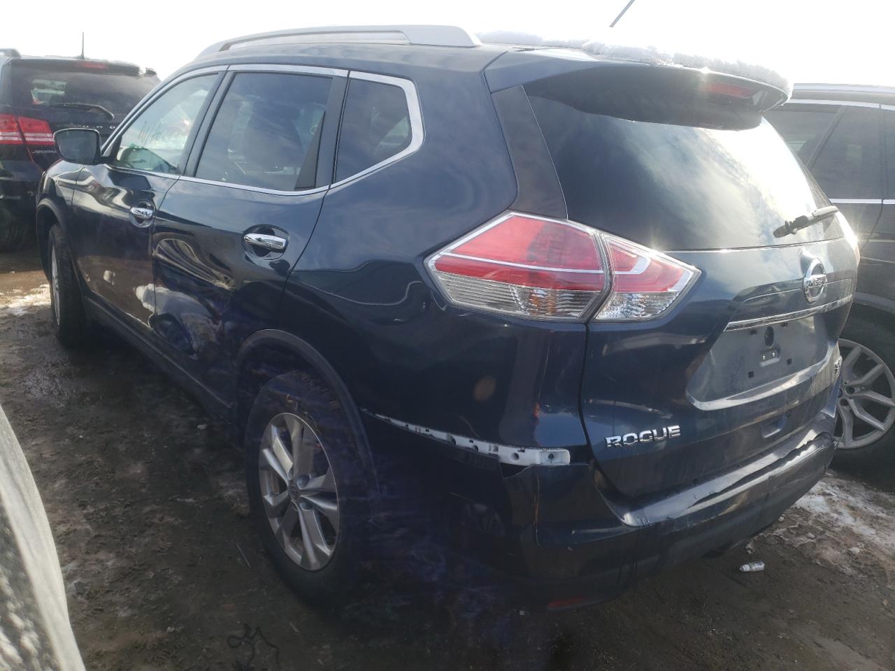 Photo 3 from auction – 2016 NISSAN ROGUE S with VIN KNMAT2MV2GP657090