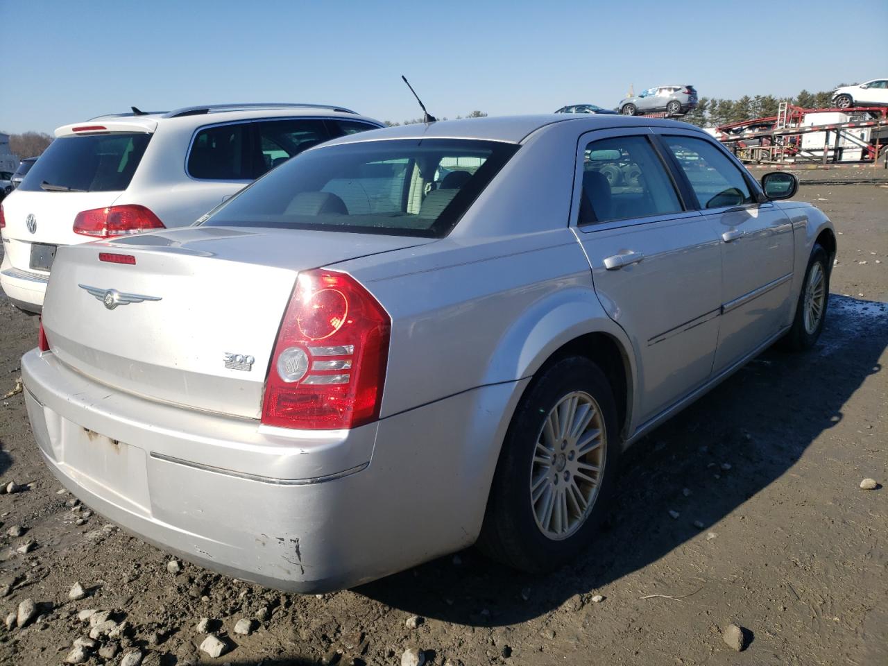 Photo 4 from auction – 2008 CHRYSLER 300 with VIN 2C3KA53G58H217440