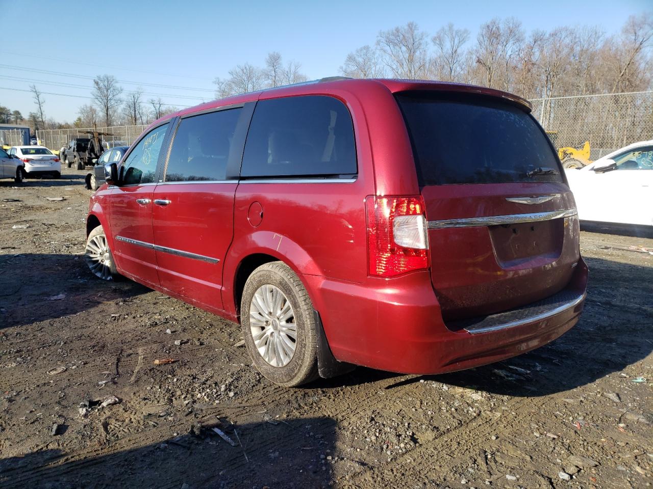 Photo 3 from auction – 2013 CHRYSLER TOWN & COU with VIN 2C4RC1GG6DR508587