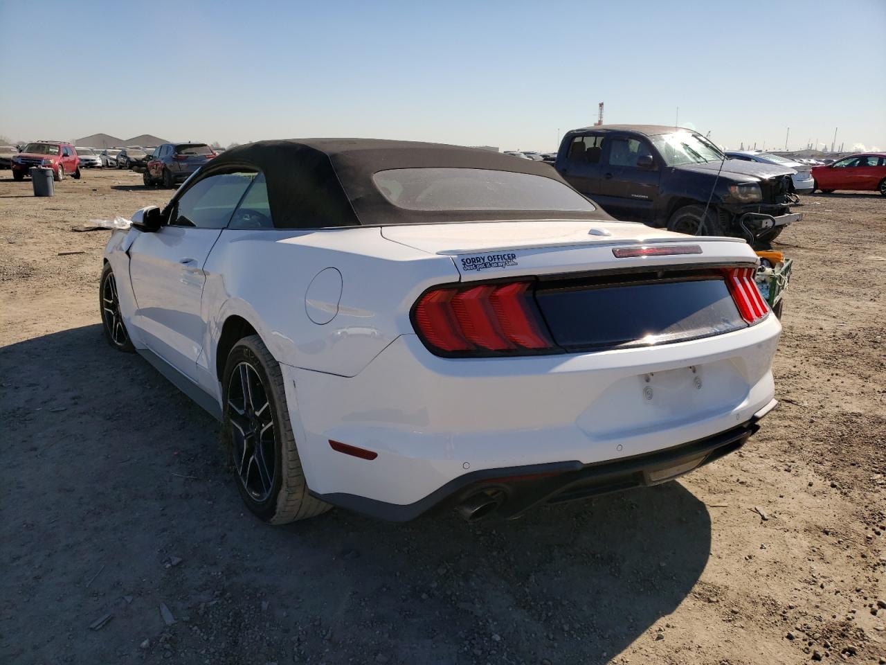 Photo 3 from auction – 2018 FORD MUSTANG with VIN 1FATP8UH2J5145249