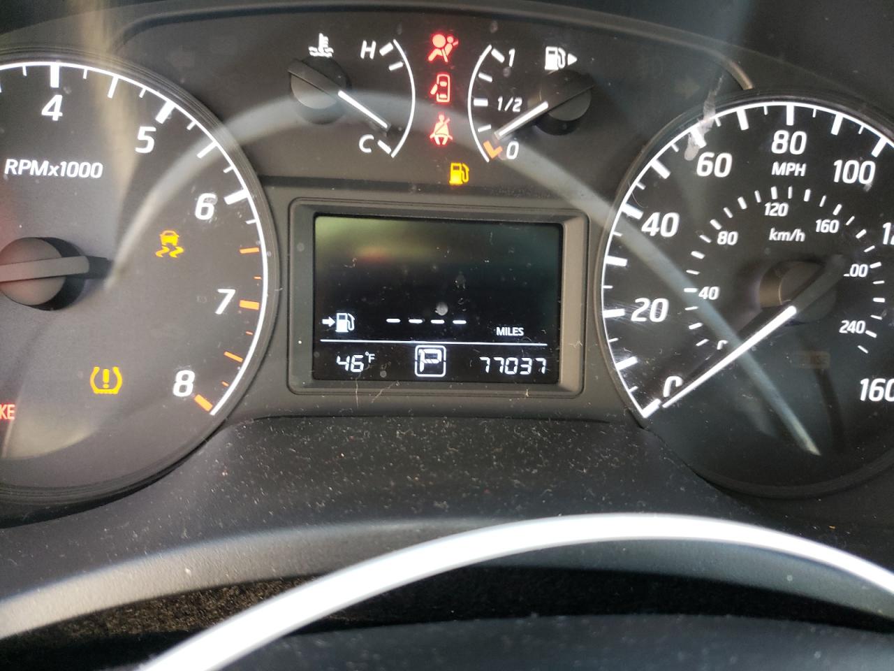 Photo 8 from auction – 2014 NISSAN SENTRA S with VIN 3N1AB7AP1EY326604