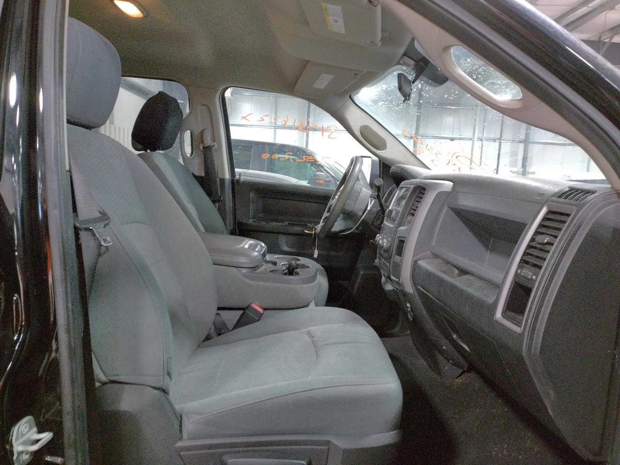 Photo 5 from auction – 2014 RAM 1500 ST with VIN 1C6RR7FT2ES119226