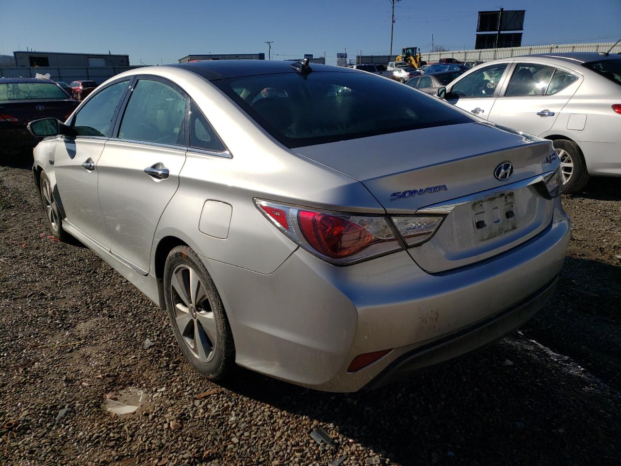 Photo 3 from auction – 2012 HYUNDAI SONATA HYB with VIN KMHEC4A44CA061934
