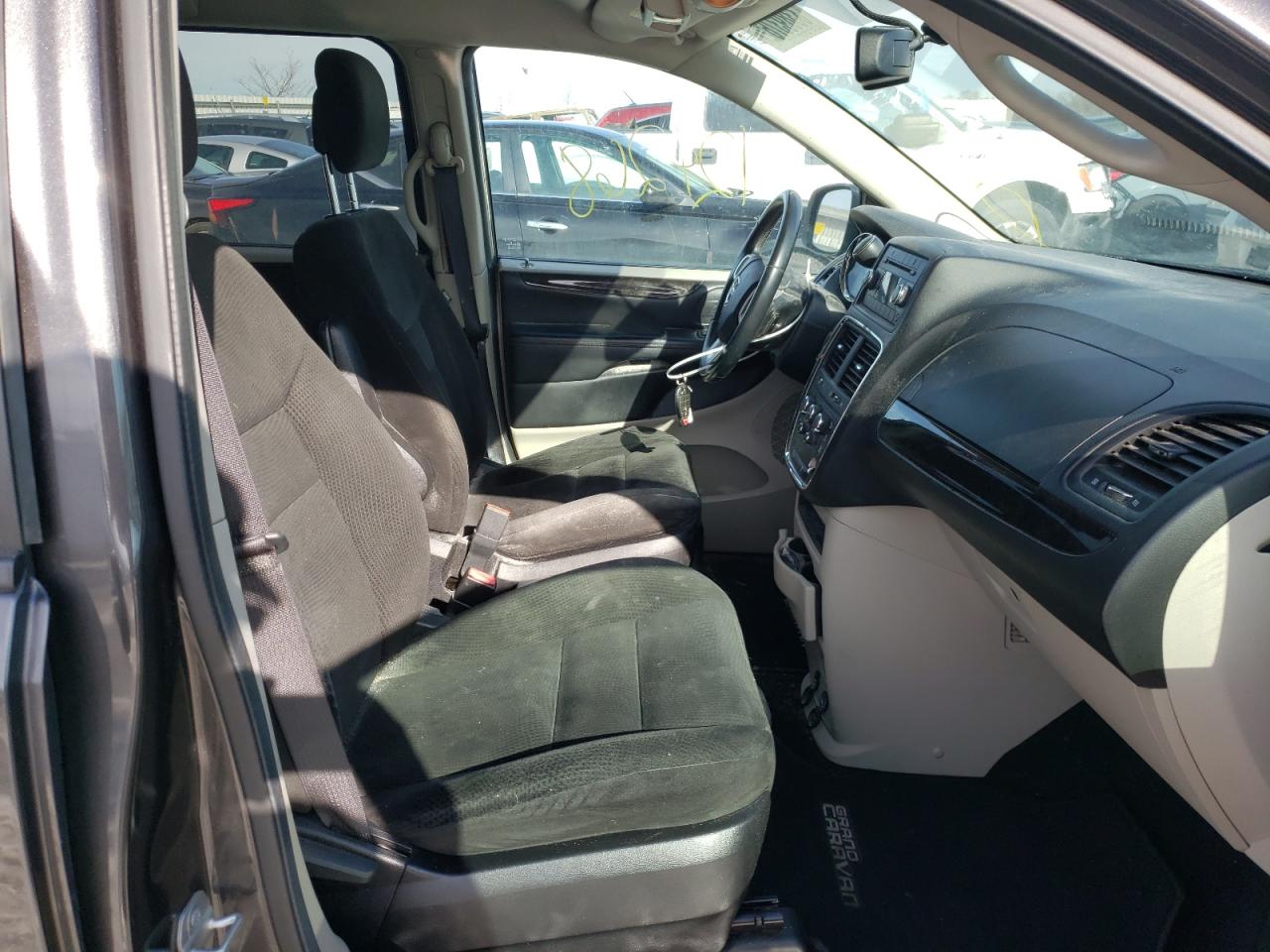 Photo 5 from auction – 2016 DODGE GRAND CARA with VIN 2C4RDGBG0GR194818