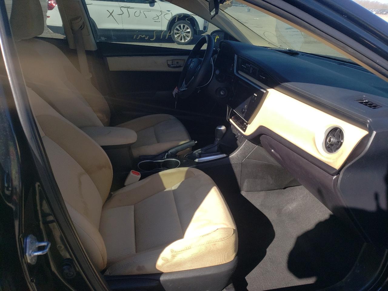 Photo 5 from auction – 2017 TOYOTA COROLLA L with VIN 5YFBURHE6HP711351