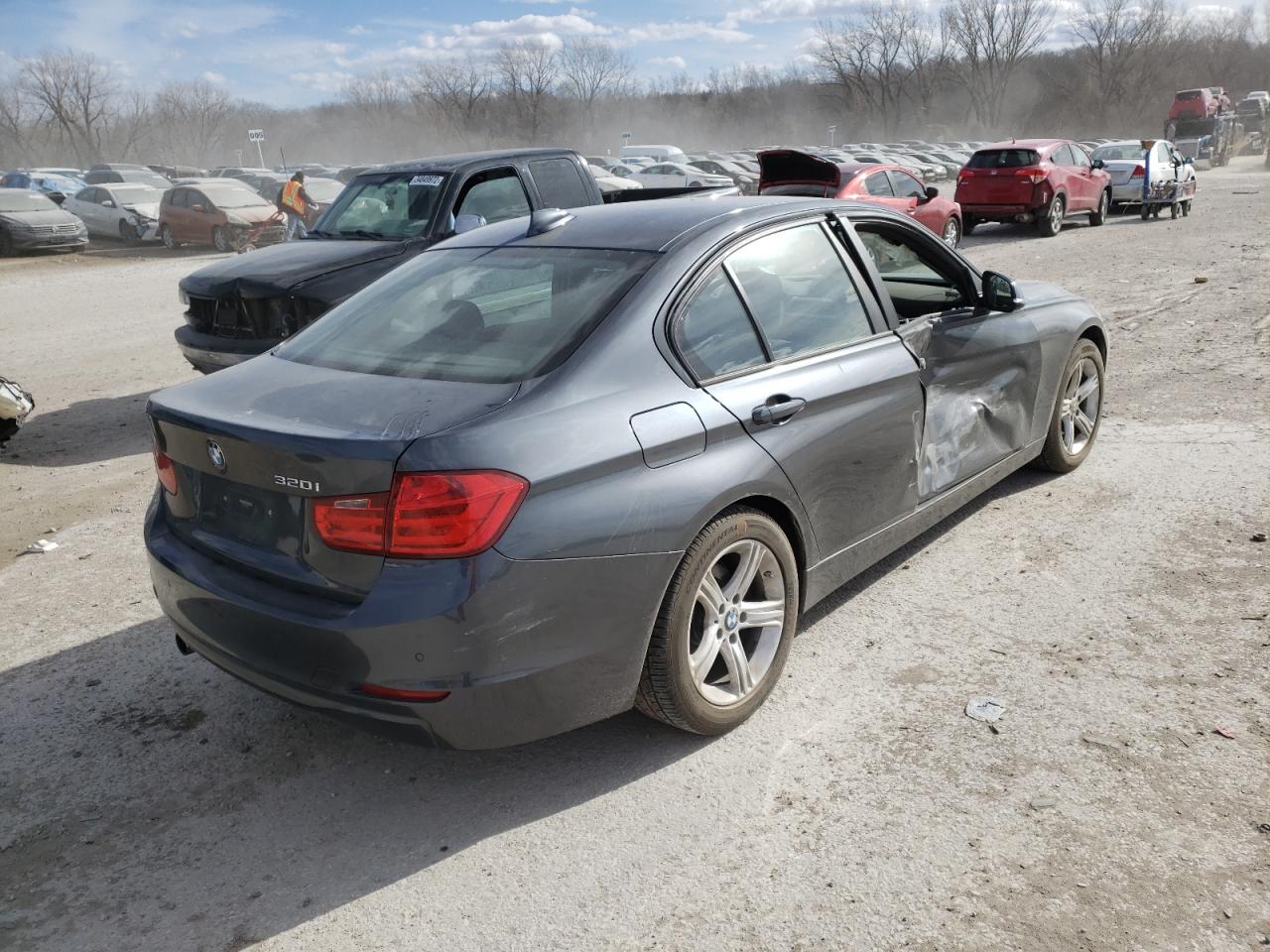 Photo 4 from auction – 2015 BMW 320 I with VIN WBA3B1C5XFK139602