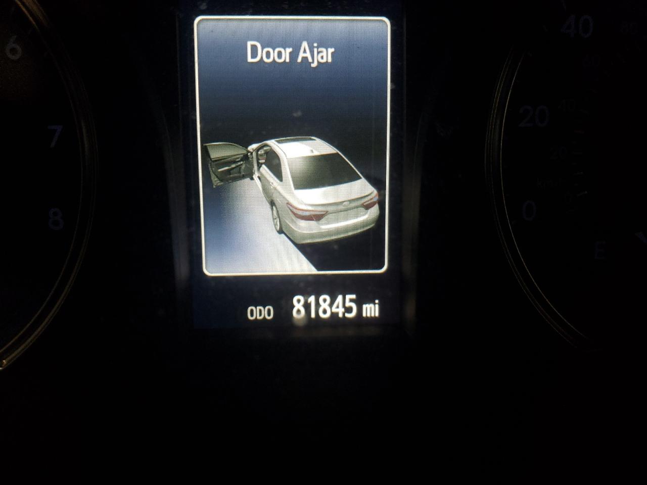 Photo 8 from auction – 2016 TOYOTA CAMRY LE with VIN 4T4BF1FK4GR580900
