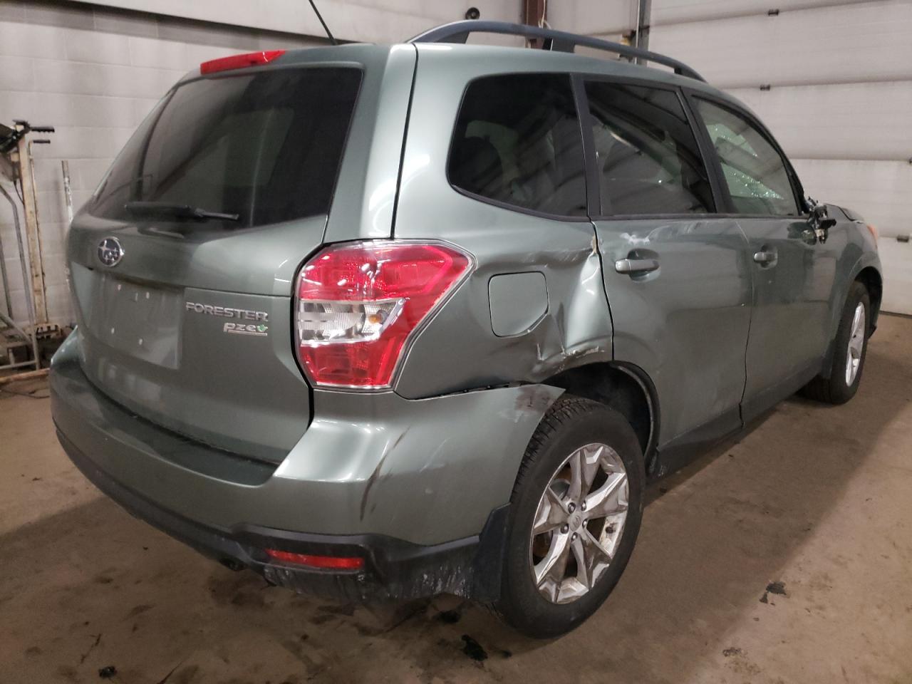 Photo 4 from auction – 2015 SUBARU FORESTER 2 with VIN JF2SJADC3FH539501