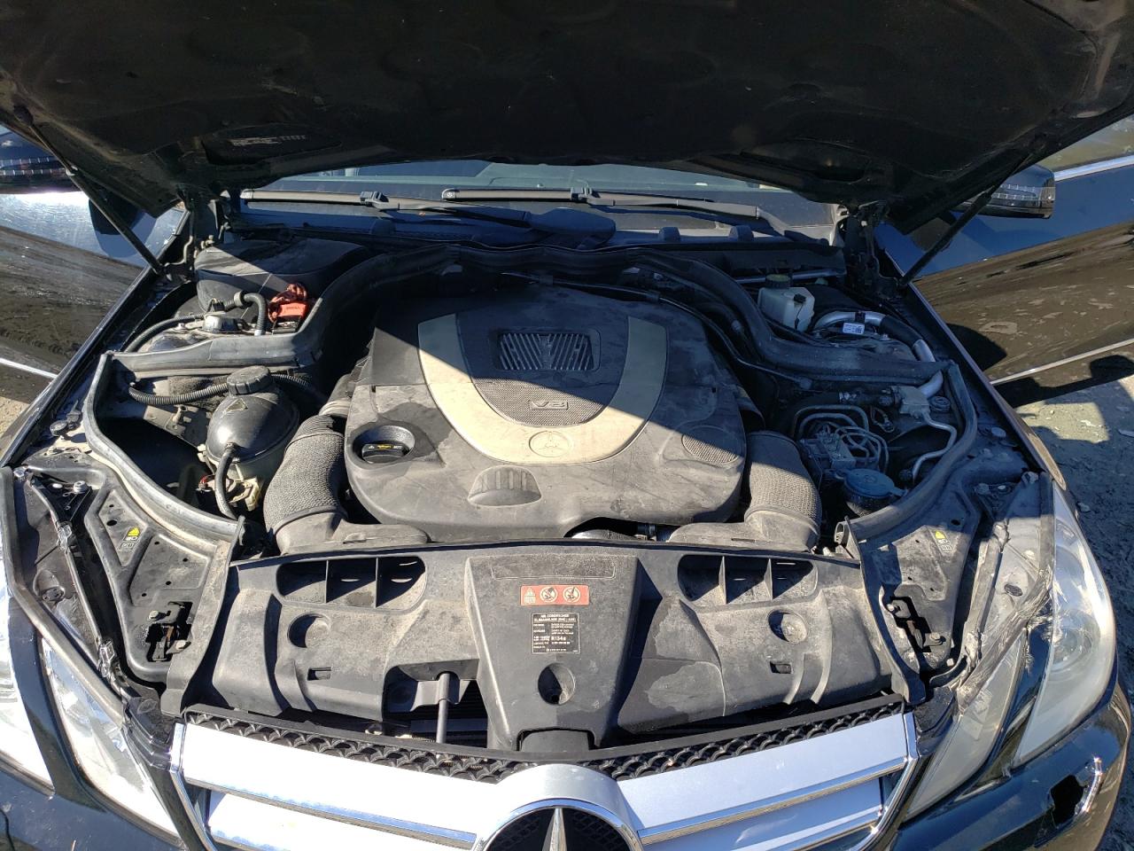 Photo 7 from auction – 2011 MERCEDES-BENZ E 550 with VIN WDDKK7CF3BF042793