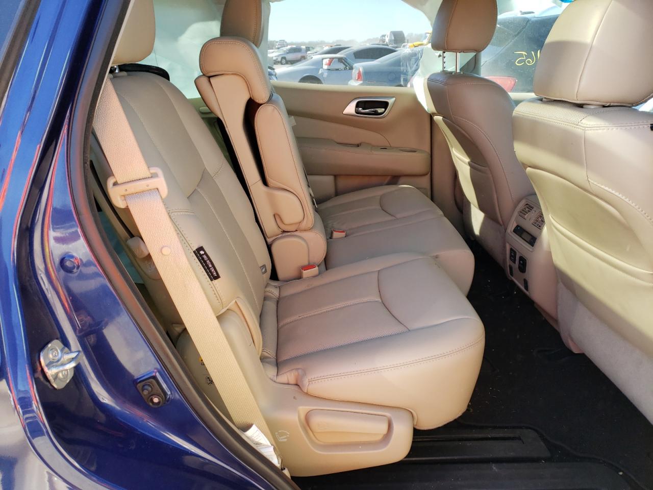 Photo 6 from auction – 2018 NISSAN PATHFINDER with VIN 5N1DR2MM5JC614229