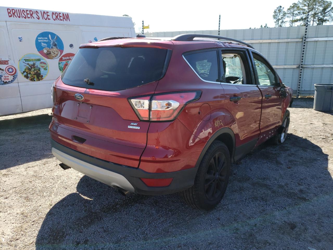 Photo 4 from auction – 2018 FORD ESCAPE SE with VIN 1FMCU0GD9JUA39895