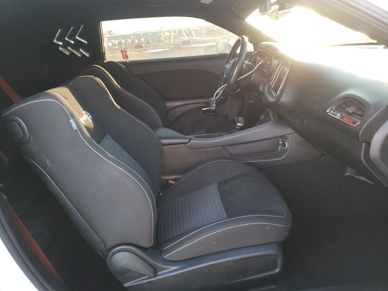 Photo 5 from auction – 2020 DODGE CHALLENGER with VIN 2C3CDZC90LH125097