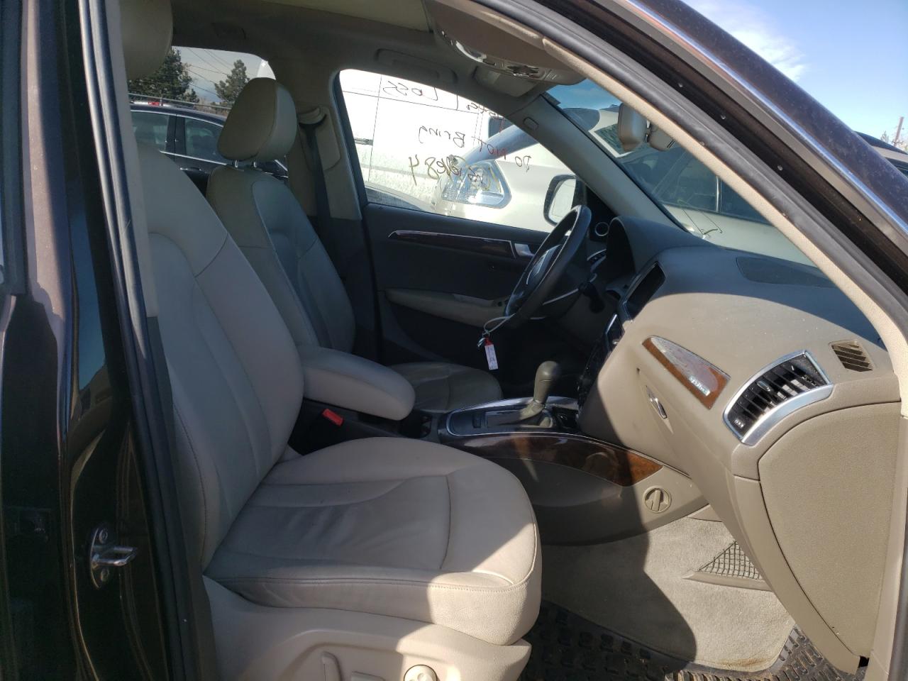 Photo 5 from auction – 2011 AUDI Q5 PREMIUM with VIN WA1DKAFP0BA002876