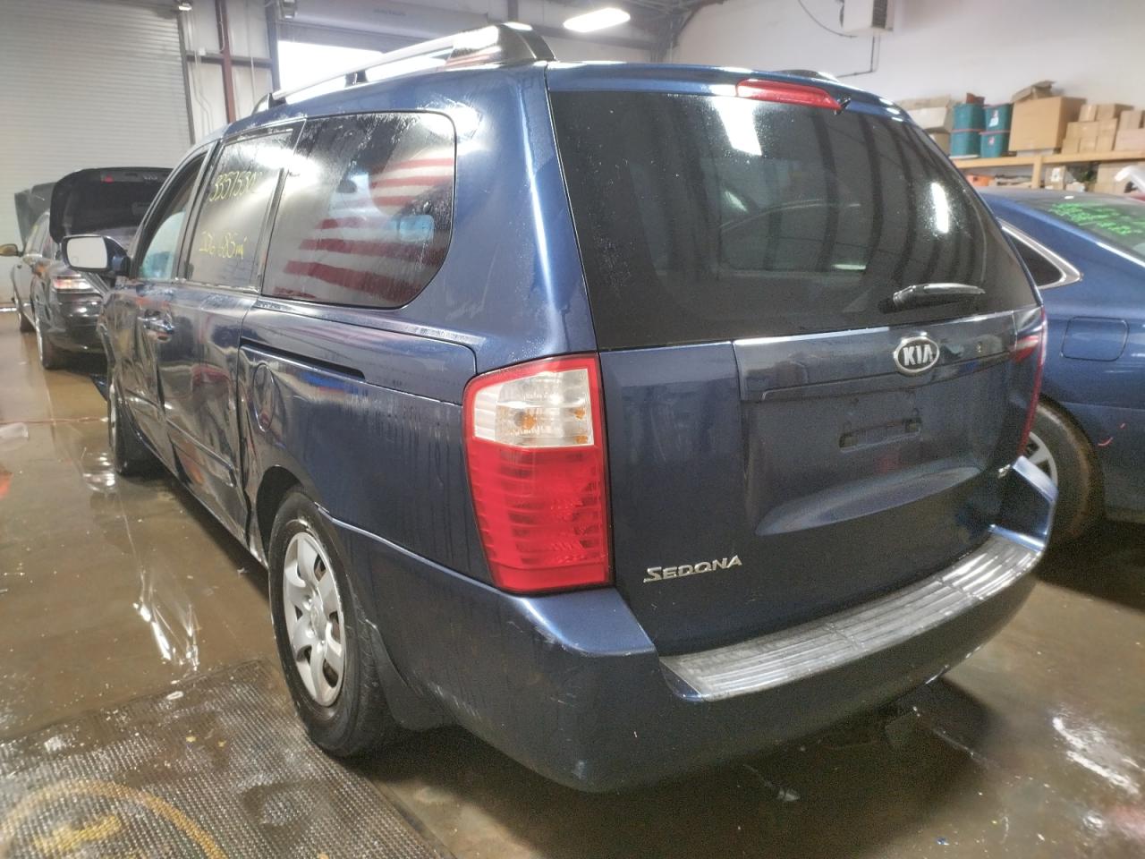 Photo 3 from auction – 2006 KIA SEDONA EX with VIN KNDMB233766060604