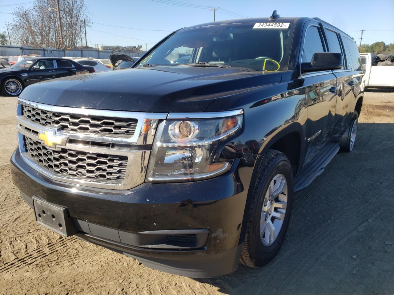 Photo 2 from auction – 2018 CHEVROLET SUBURBAN C with VIN 1GNSCHKC8JR344234