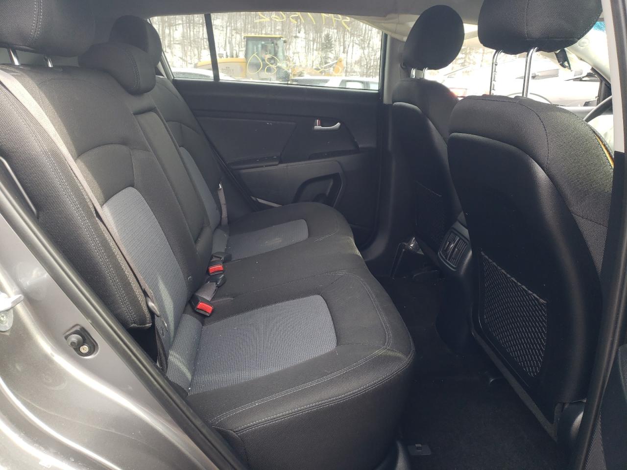 Photo 6 from auction – 2016 KIA SPORTAGE L with VIN KNDPBCAC0G7854751