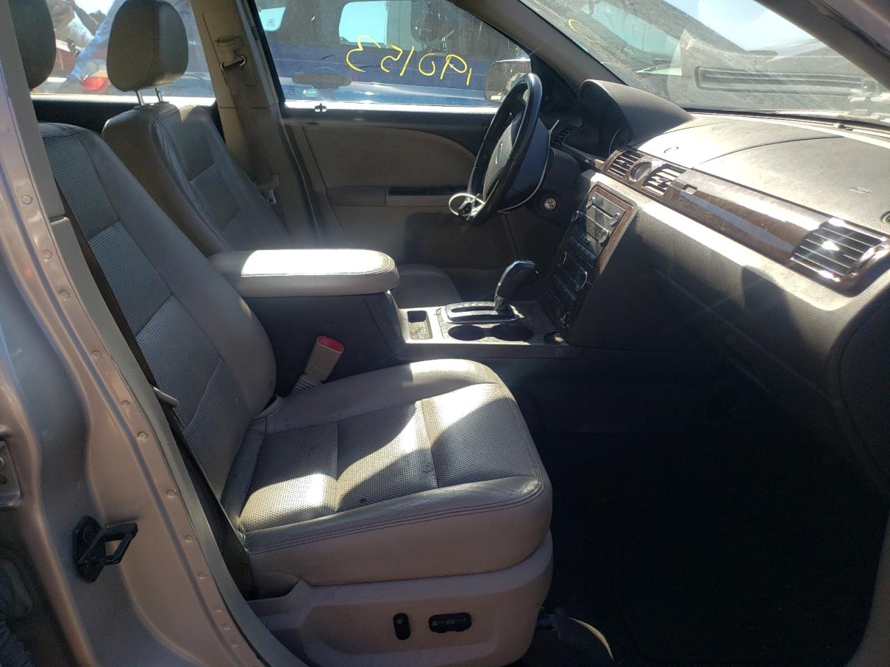 Photo 5 from auction – 2008 FORD TAURUS LIM with VIN 1FAHP25W28G118860