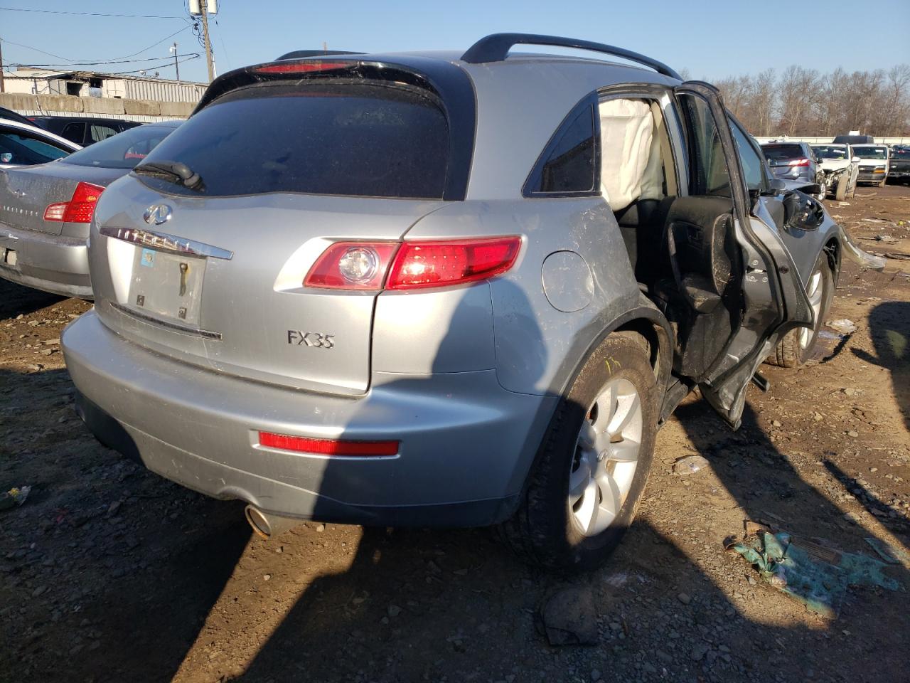Photo 4 from auction – 2005 INFINITI FX35 with VIN JNRAS08W65X201004