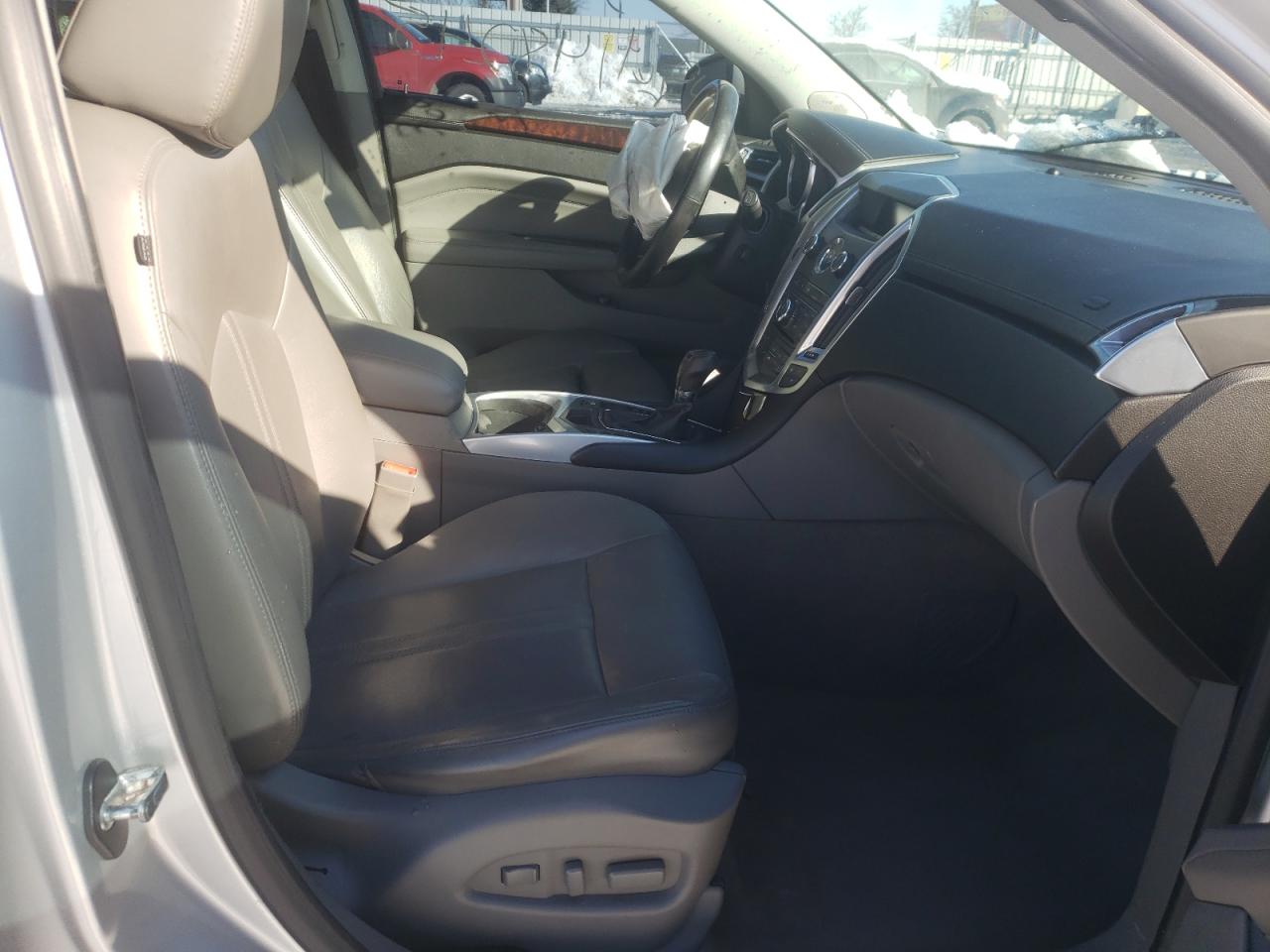 Photo 5 from auction – 2012 CADILLAC SRX LUXURY with VIN 3GYFNAE3XCS643600