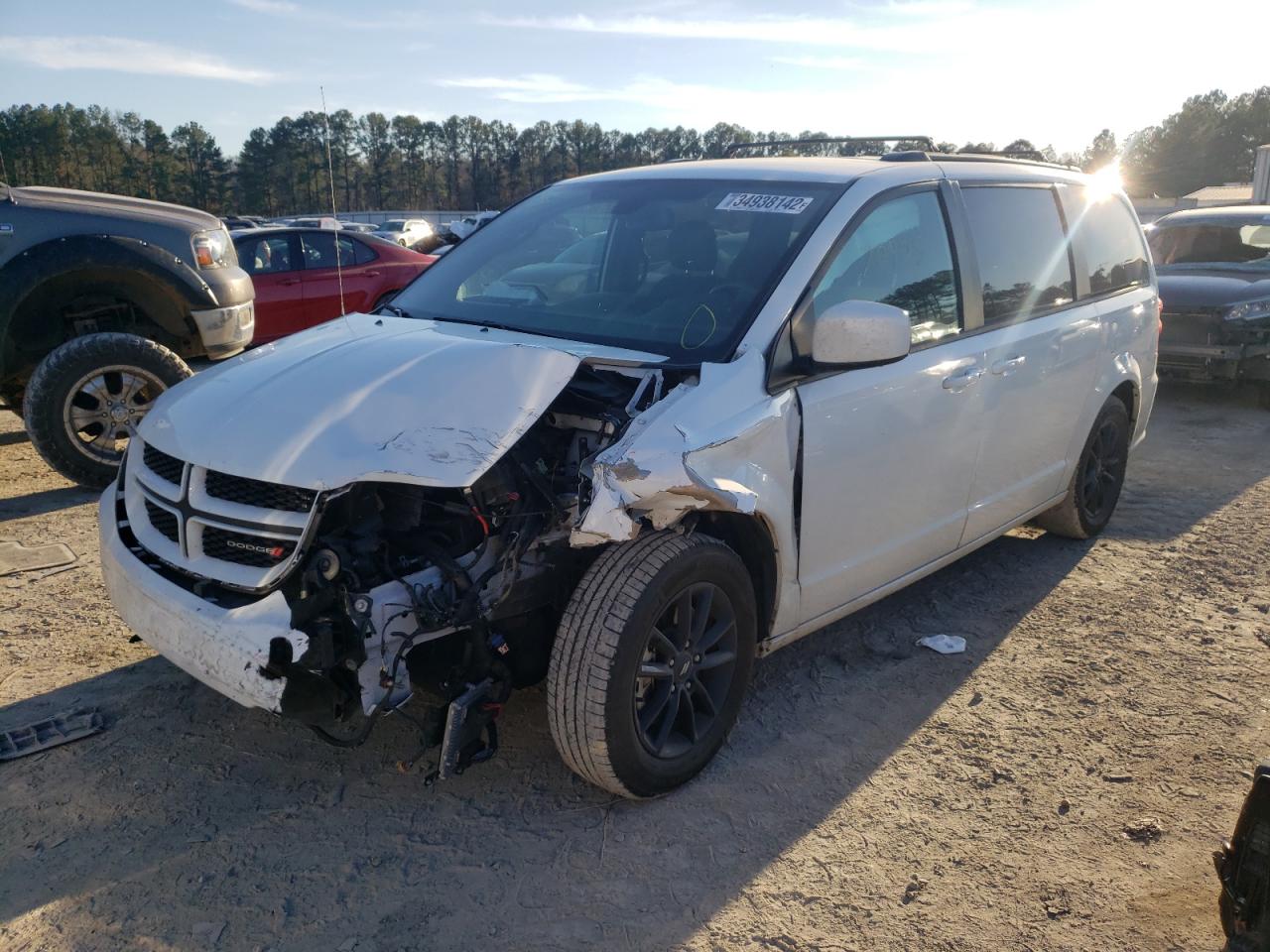 Photo 2 from auction – 2019 DODGE GRAND CARA with VIN 2C4RDGEGXKR750220