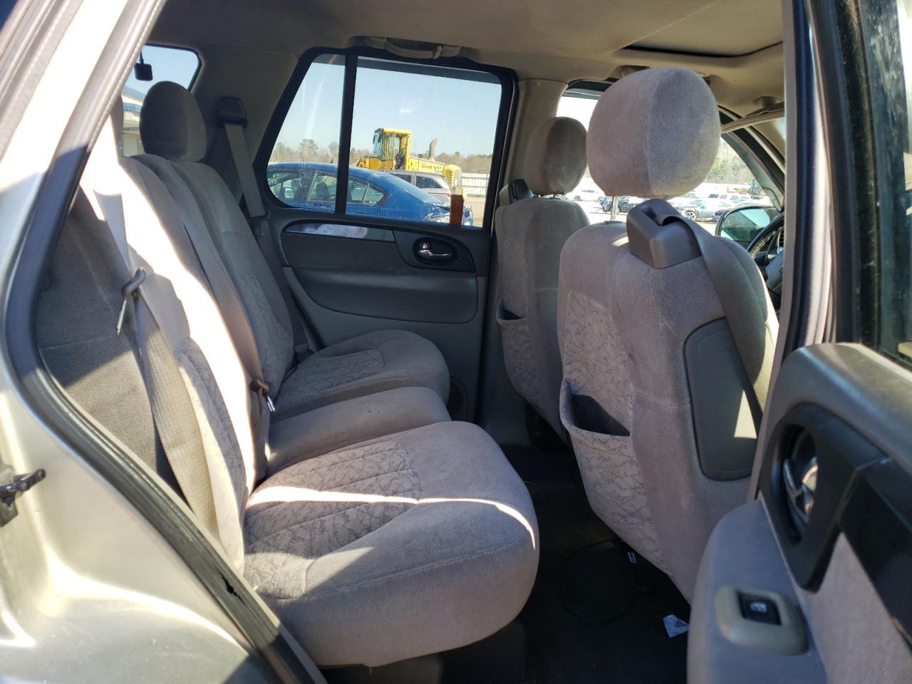 Photo 6 from auction – 2003 GMC ENVOY with VIN 1GKDS13S232106686